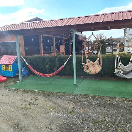 Hotel Cazare Turism Prislop Haţeg Zewnętrze zdjęcie